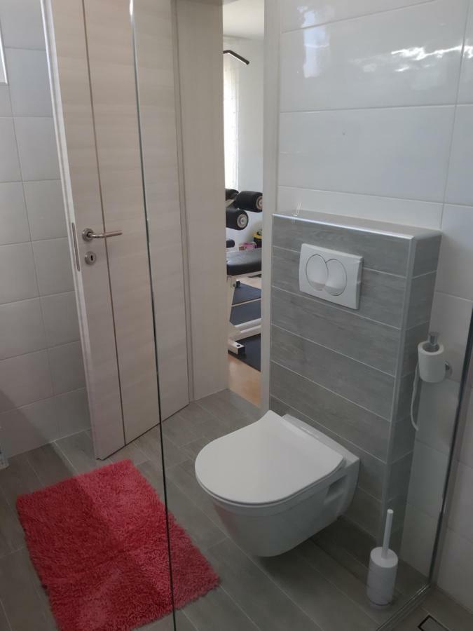 Vila Zafirah Pula