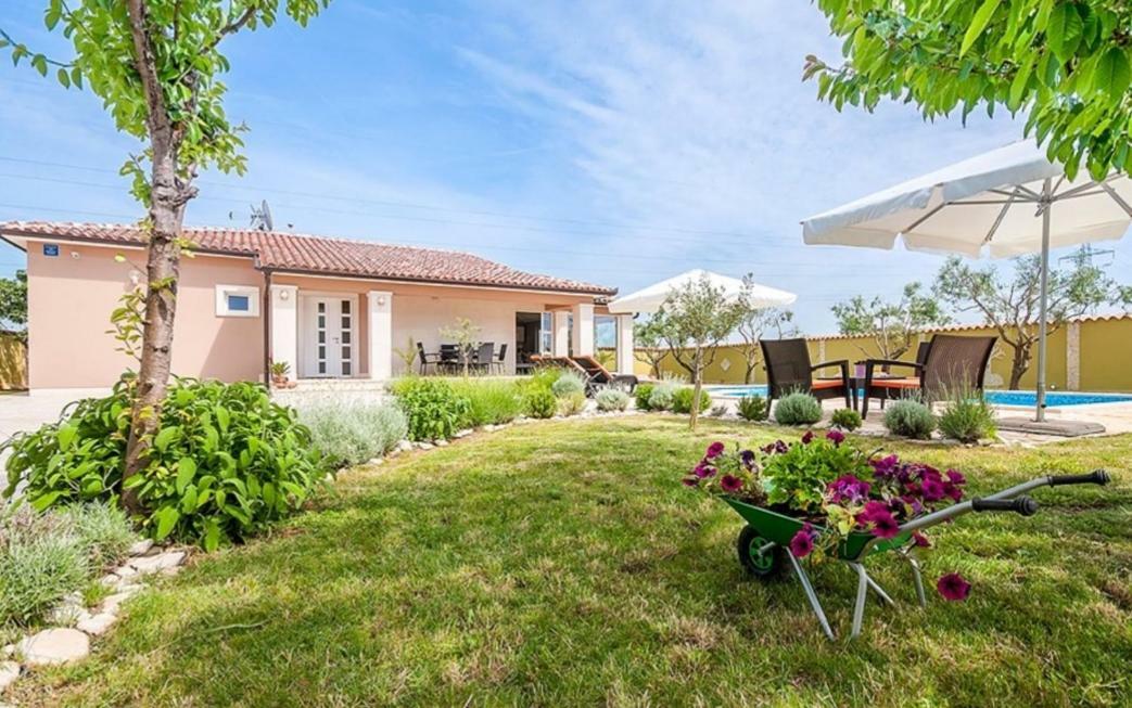Villa Zafirah